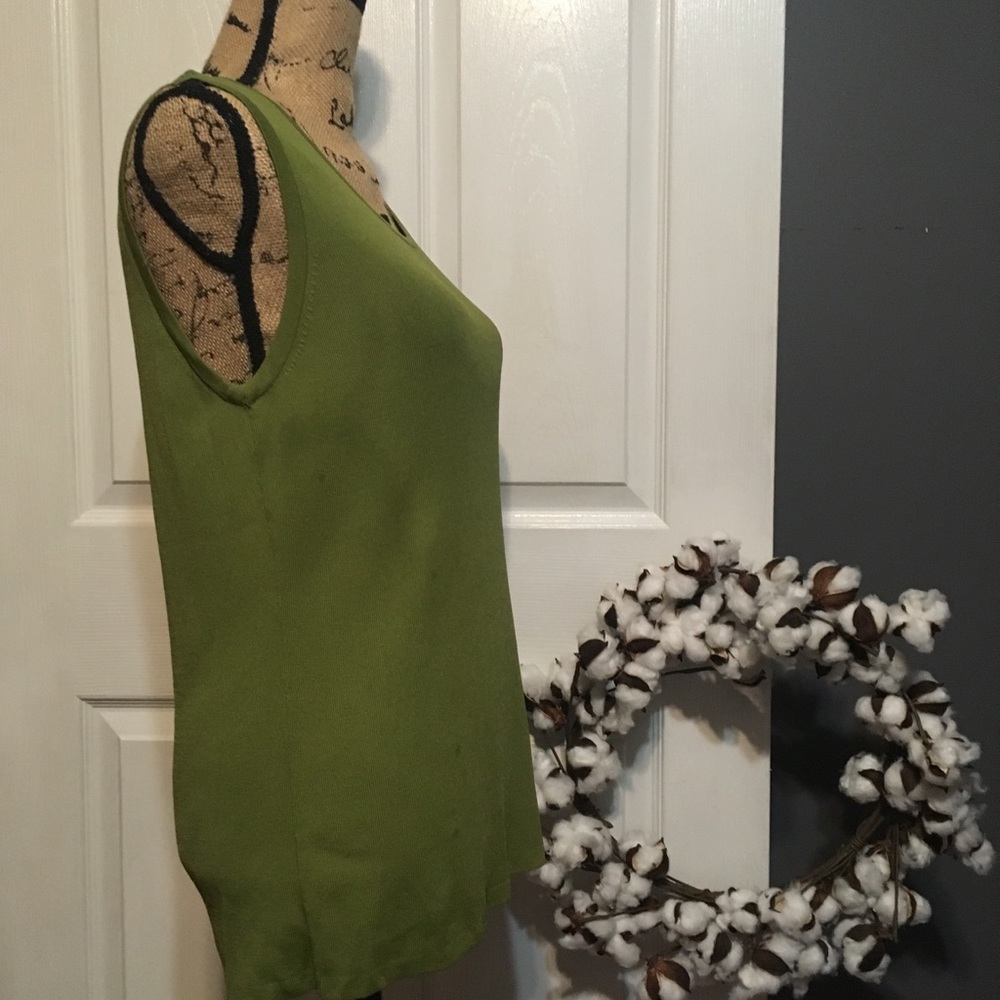 Sleeveless top - Picture 4 of 5